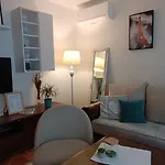Ellena Apartamento