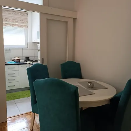 Ellena サラエヴォ