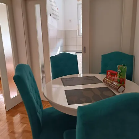 Apartment Ellena