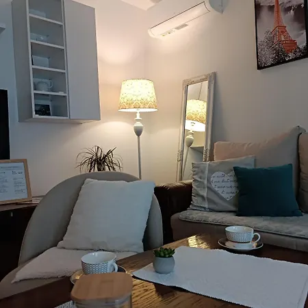 Apartment Ellena