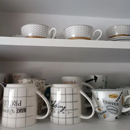 Ellena アパート *